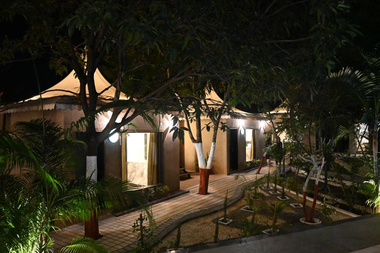 The Whispering Palms Resort Bhopal Eksteriør billede